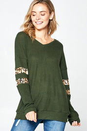 Women's Casual V Neck Long Sleeve Animal Print Tunic Top