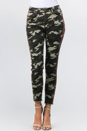 CAMOUFLAGE SKINNY PANTS WITH VELVET SIDE TAPE