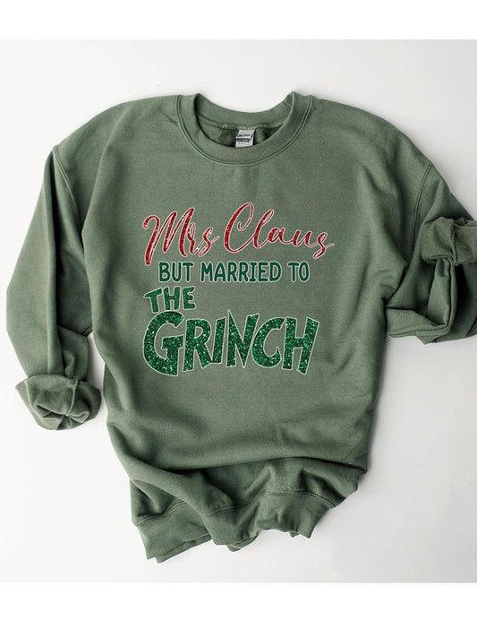 Unisex Fleece Sweatshirt - Mrs. Claus Meets the Grinch