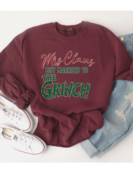 Unisex Fleece Sweatshirt - Mrs. Claus Meets the Grinch