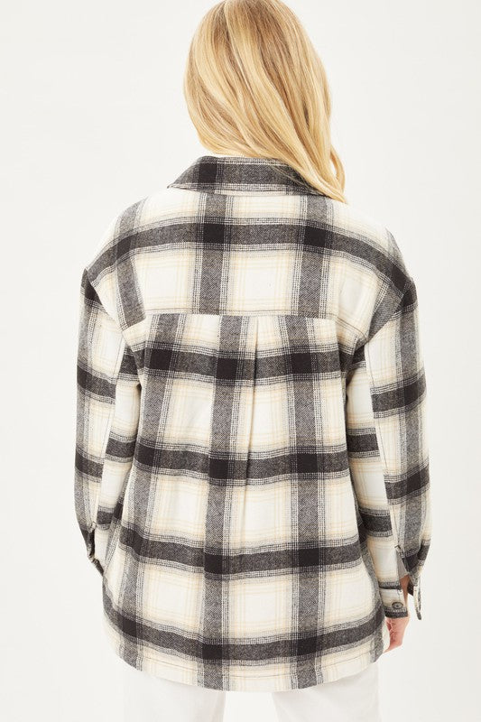 Women's Oversized Plaid Button-Up Jacket with Sherpa Lining