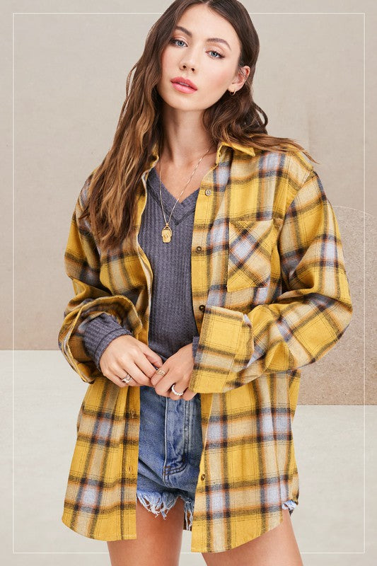 Women's Oversized Plaid Shirt with Front Pocket