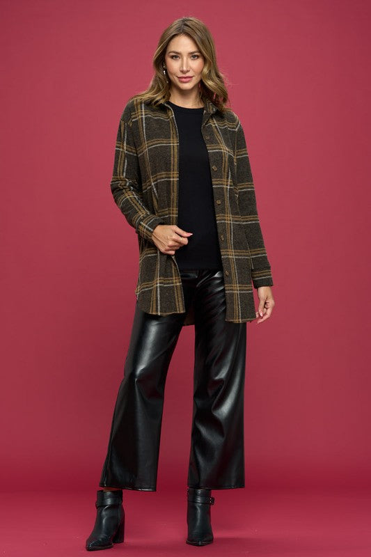 Women's Regular Fit Plaid Flannel Button-Up Top