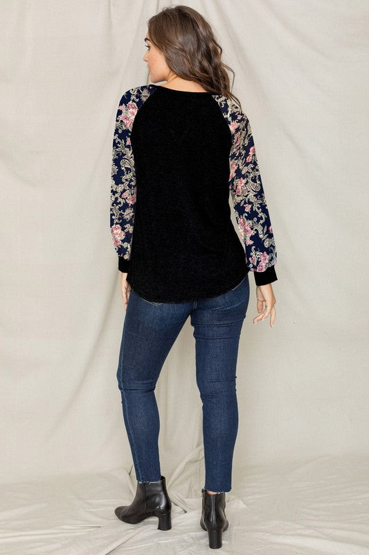 Women's V-Stich Floral Raglan Sleeve Top