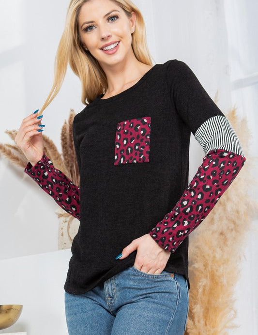 Women's Casual Textured Sweater with Front Pocket