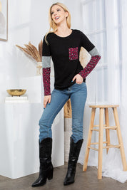 Women's Casual Textured Sweater with Front Pocket