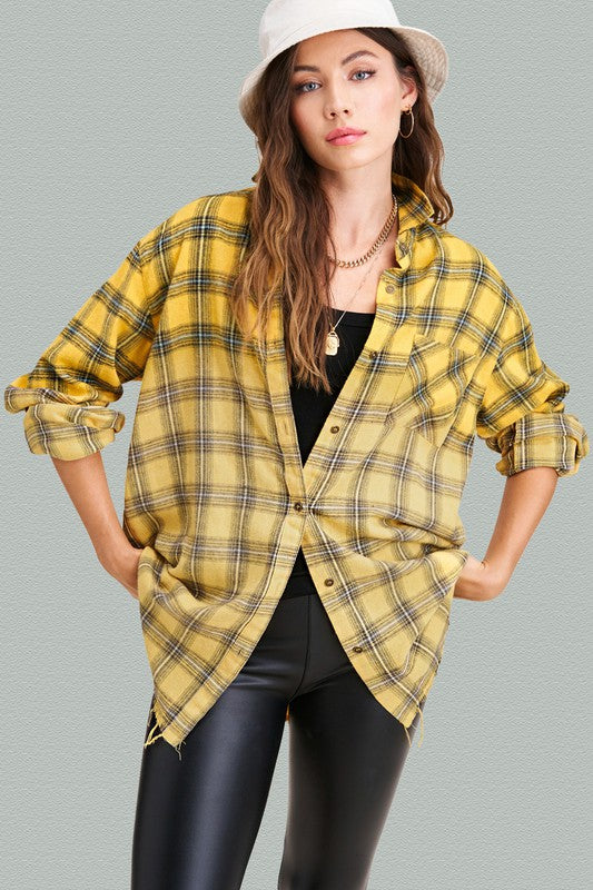 Women's Oversized Plaid Long Sleeve Button-Up Shirt