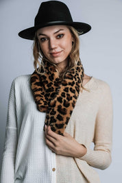 Women's Casual Faux Fur Leopard Print Scarf