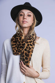 Women's Casual Faux Fur Leopard Print Scarf