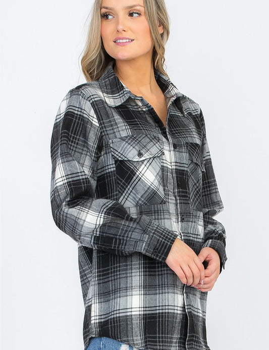 Women's Oversized Checker Plaid Flannel Long Sleeve Shirt