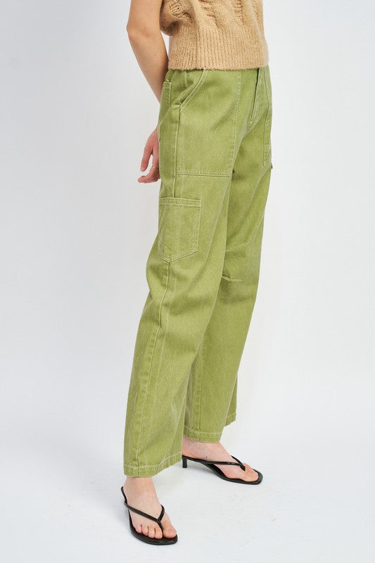 Women's High Rise Cargo Pants for Effortless Style