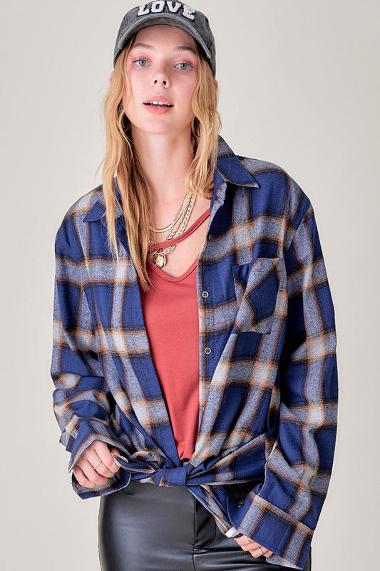 Women's Oversized Plaid Shirt with Front Pocket