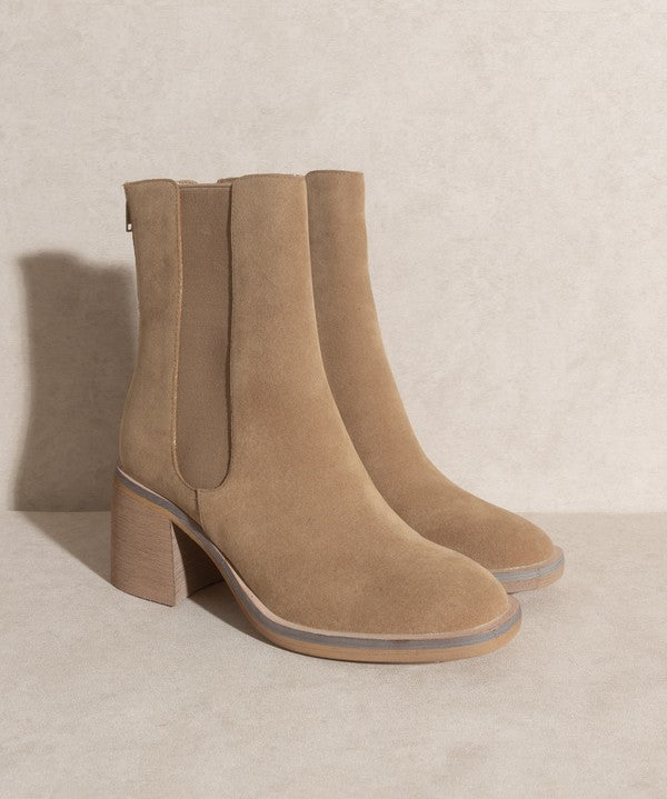 Women's Chelsea Heel Boots in Rustic Neutral Tones