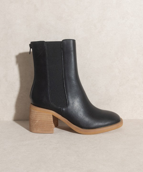 Women's Chelsea Heel Boots in Rustic Neutral Tones