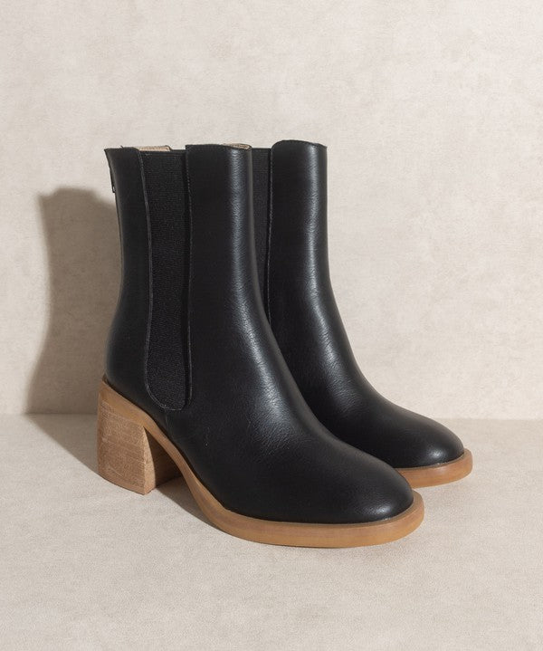 Women's Chelsea Heel Boots in Rustic Neutral Tones