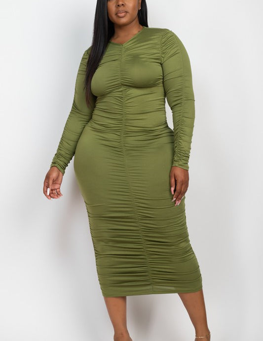 Women's Curvy Plus Ruched Long Sleeve Midi Dress