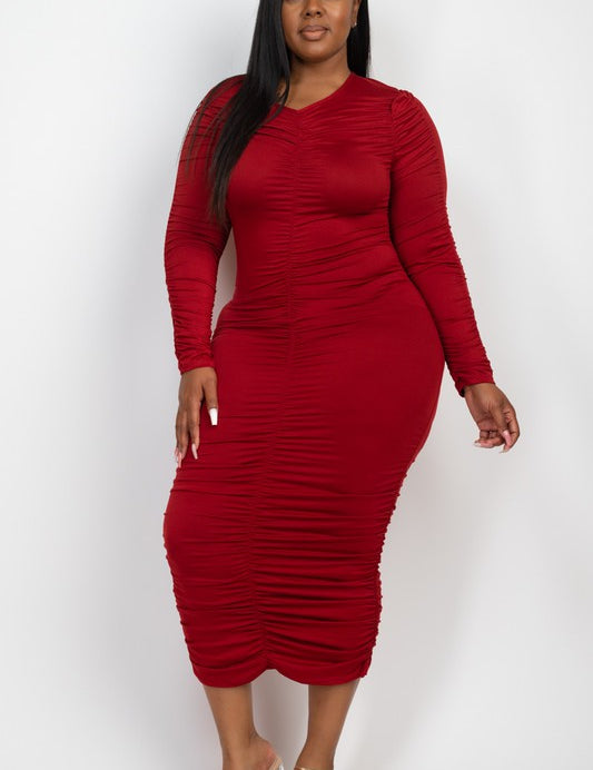 Women's Curvy Plus Ruched Long Sleeve Midi Dress