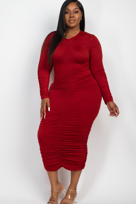 Women's Curvy Plus Ruched Long Sleeve Midi Dress