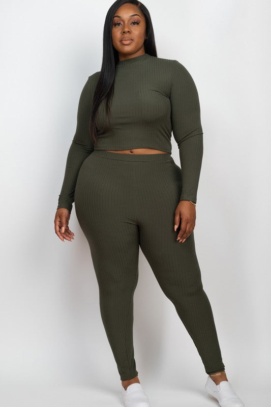 Women's Plus Fitted Ribbed Mock Neck Top and Leggings Set