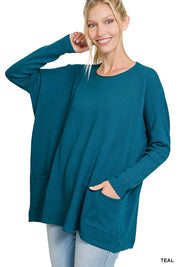 Women's Oversized Casual Sweater with Front Pocket