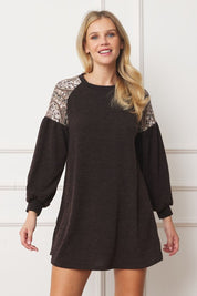 Women's Plus Size Paisley Shoulder Accent Tunic Dress