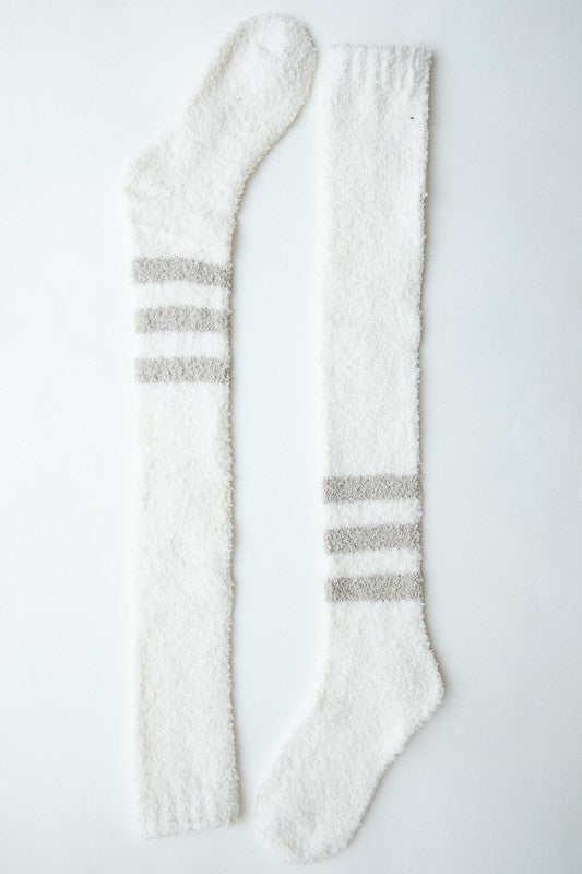 Women's Cozy Knee-High Striped Boucle Socks