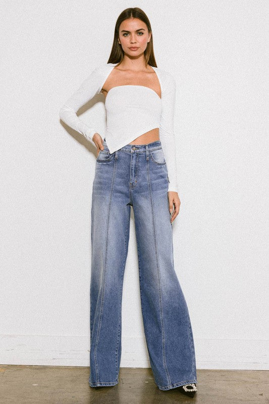 Women's High Rise Light Washed Wide Jeans