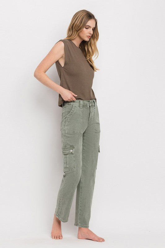 Women's Relaxed Fit High Rise Cargo Straight Jeans