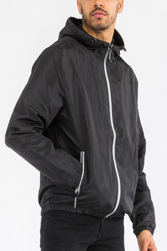 Men's Lightweight Waterproof Hooded Windbreaker Jacket