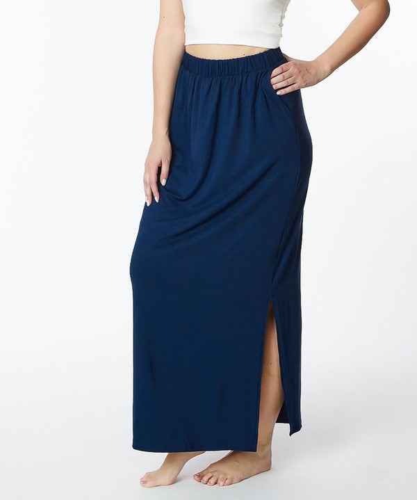 Women's Classic Bamboo Skirt with Pockets and Side Slit