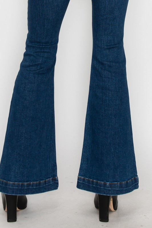 Women's High Rise Modern Flare Jeans