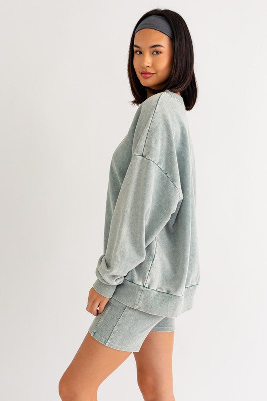 Women's Washed Oversized Pullover Sweatshirt