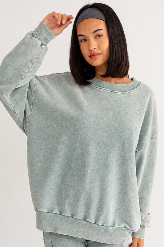 Women's Washed Oversized Pullover Sweatshirt