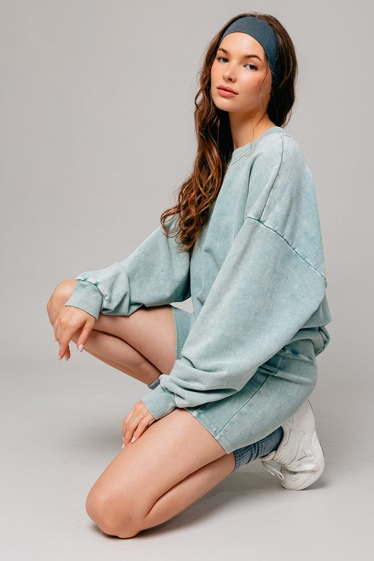 Women's Washed Oversized Pullover Sweatshirt