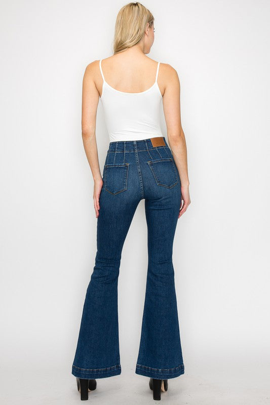 Women's Plus Size High Rise Modern Flare Jeans