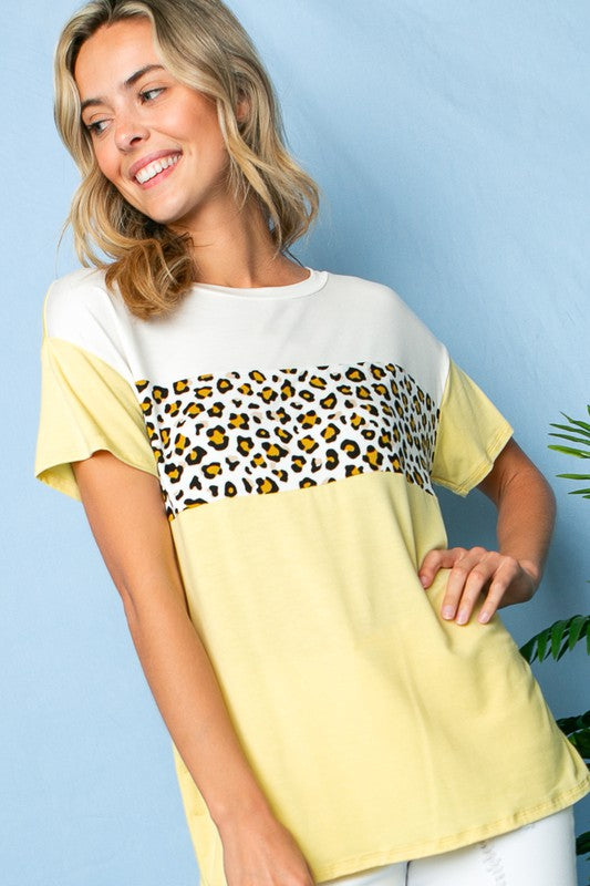 Women's Animal Color Blocked Short Sleeve Round Neck Top