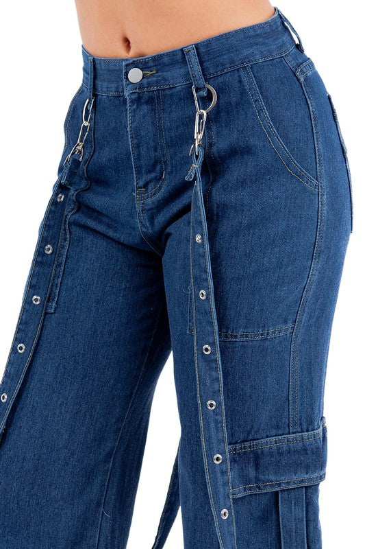 Women's Boyfriend Denim Jeans with Cargo Pockets