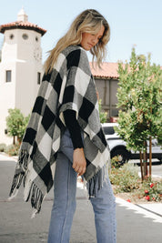 Women's Buffalo Check Tassel Poncho