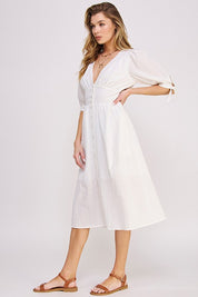 Women's Textured V-Neck Button Down Midi Dress with Puff Sleeves