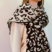 Women's Chic Leopard Pattern Scarf