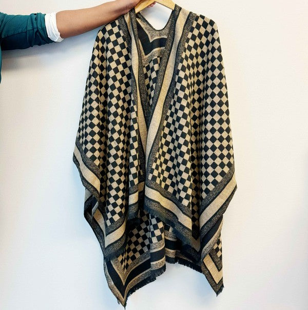 Women's Stylish Checker Ruana Wrap