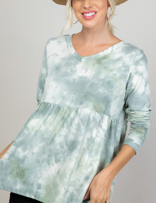 Women's Relaxed Fit Cloud Tie Dye Babydoll Top