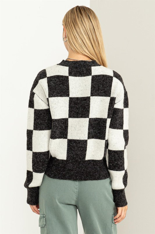 Women's Relaxed Fit Checkered Long Sleeve Sweater