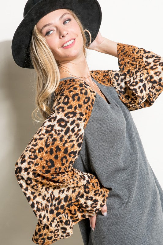 Plus Size Casual V-Neck Cheetah Mixed Blouse Top