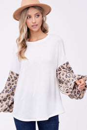 Women's Animal Print Mixed Volume Sleeve Top