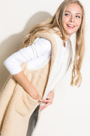 Plus Size Oversized Sherpa Fleece Vest with Pockets