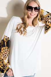 Women's Casual Loose Fit Chain Print Long Sleeve Top