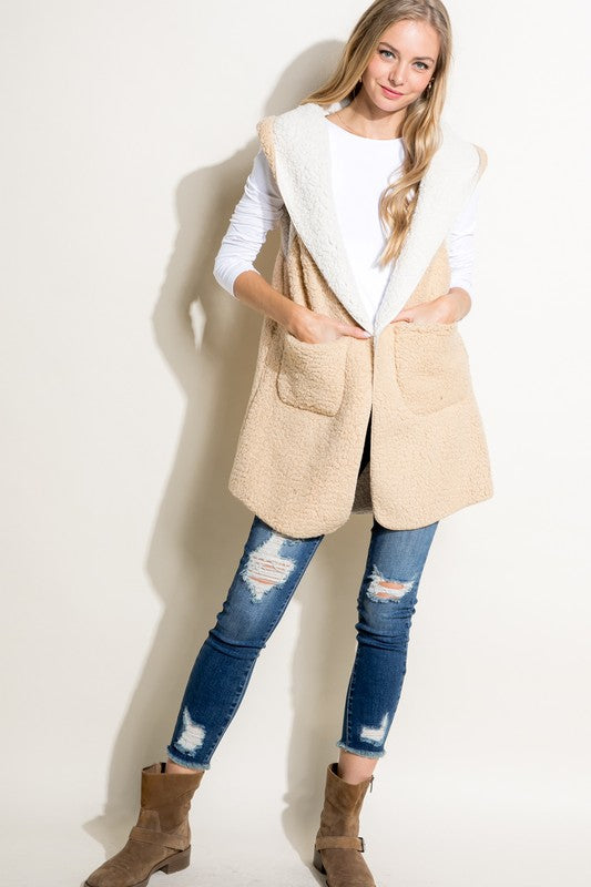 Plus Size Oversized Sherpa Fleece Vest with Pockets