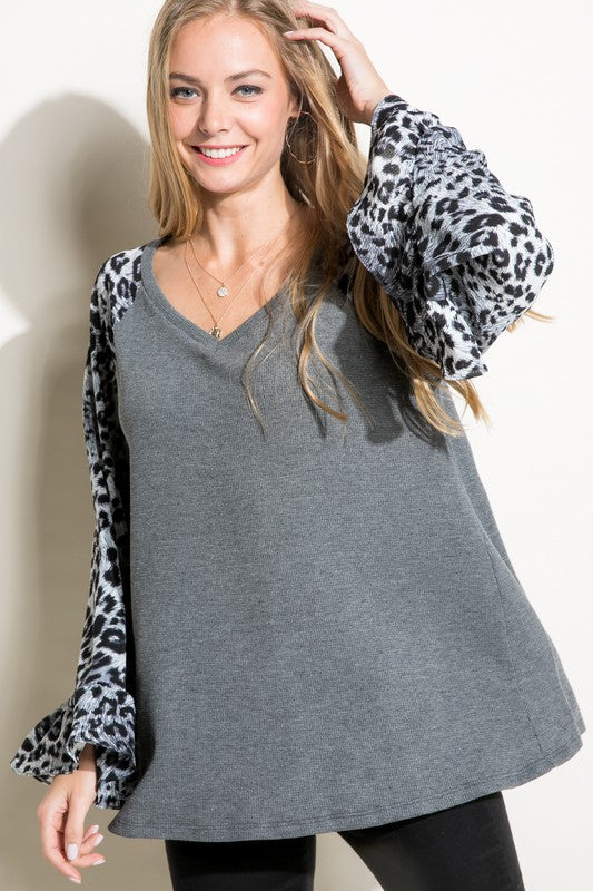 Plus Size Casual V-Neck Cheetah Mixed Blouse Top