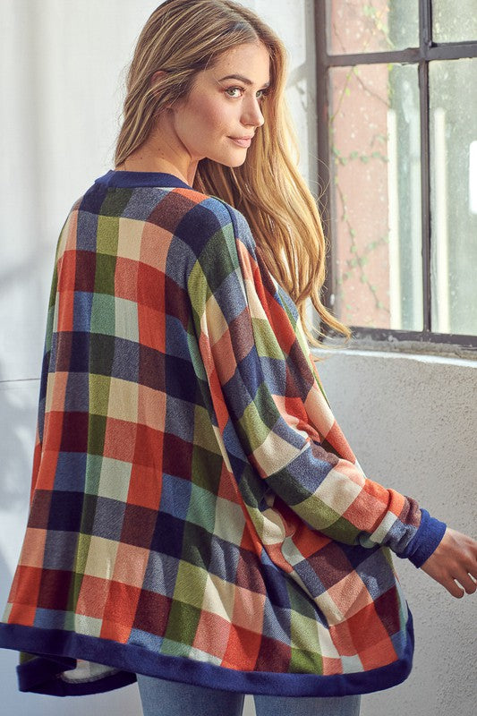 Women's Oversized Plaid Buttondown Cardigan